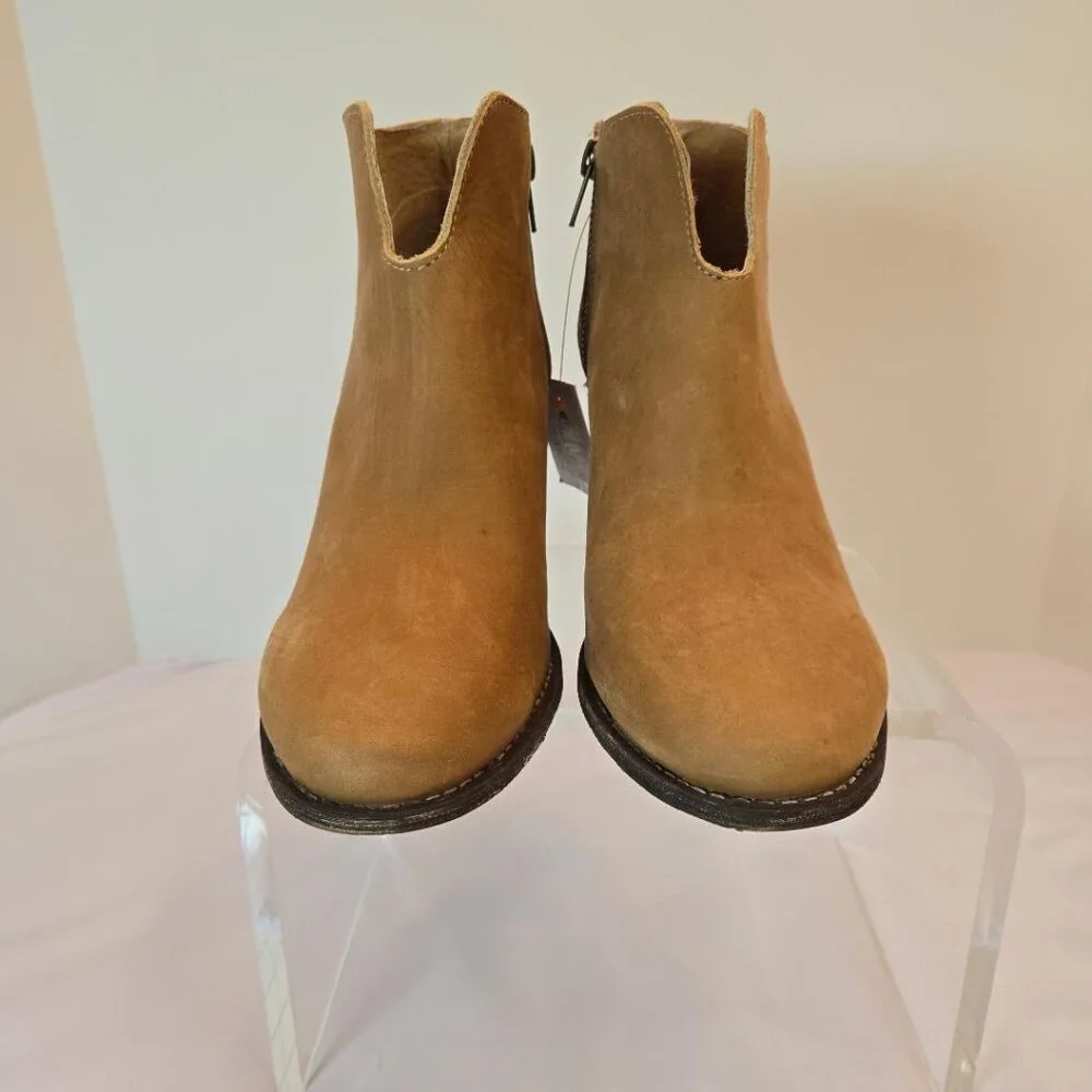 STERLING RIVER Forge Suede Camel/Leopard Rounded Ankle Boots Sz: 9.5